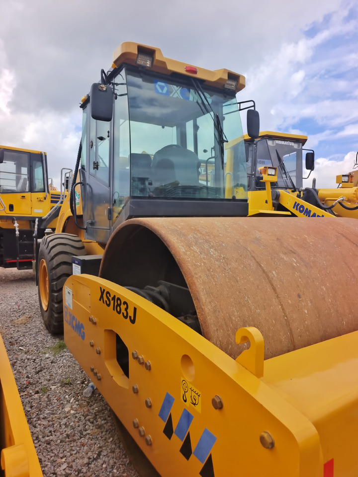 XCMG XS183J 203J 223J 263J - Valjak za puteve: slika 1 XCMG XS183J 203J 223J 263J - Valjak za puteve: slika 1