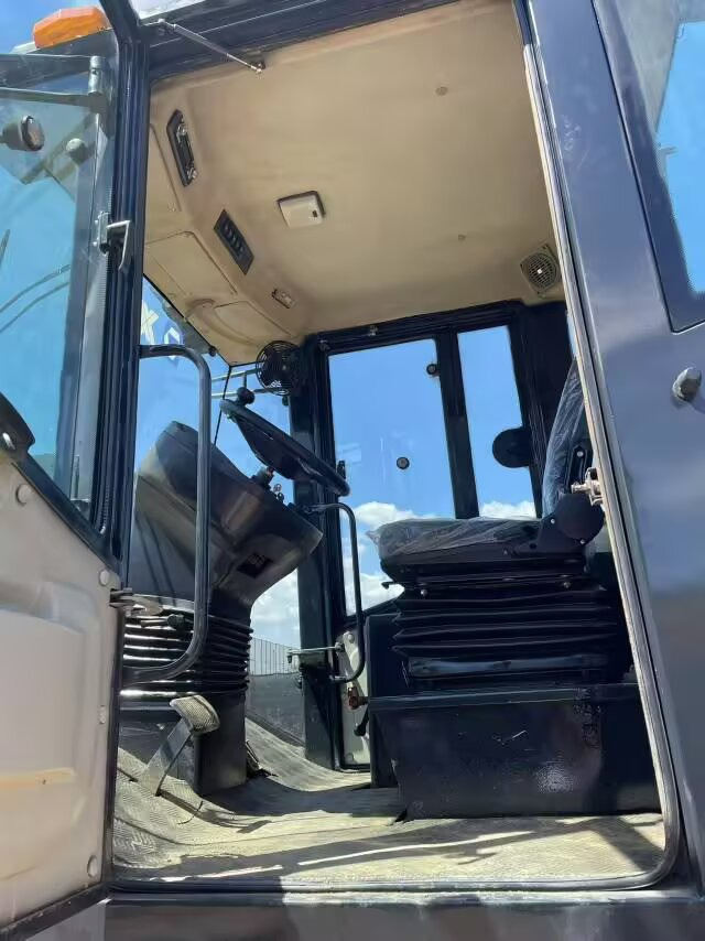 XCMG XS222J XS223J XS263J - Valjak za puteve: slika 2 XCMG XS222J XS223J XS263J - Valjak za puteve: slika 2