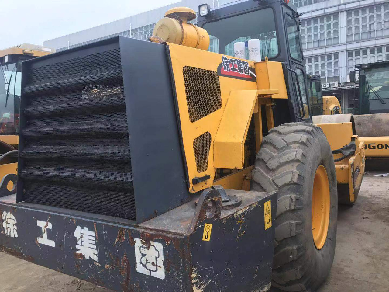 XCMG XS263J - Valjak za puteve: slika 3 XCMG XS263J - Valjak za puteve: slika 3