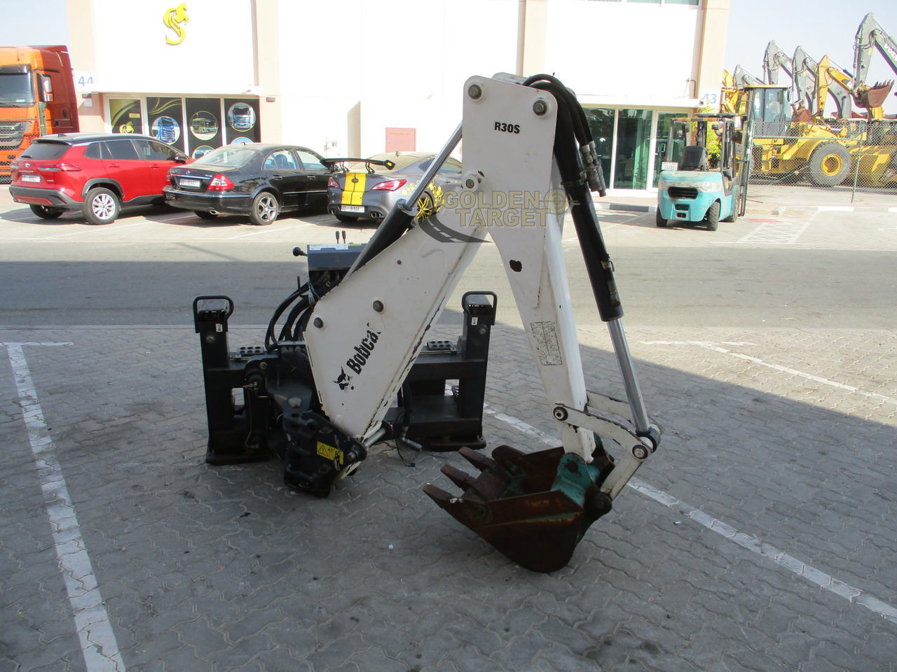 BOBCAT Skid Steer R30S Backhoe Attachment - Utovarna kašika za Mini utovarivač: slika 1 BOBCAT Skid Steer R30S Backhoe Attachment - Utovarna kašika za Mini utovarivač: slika 1