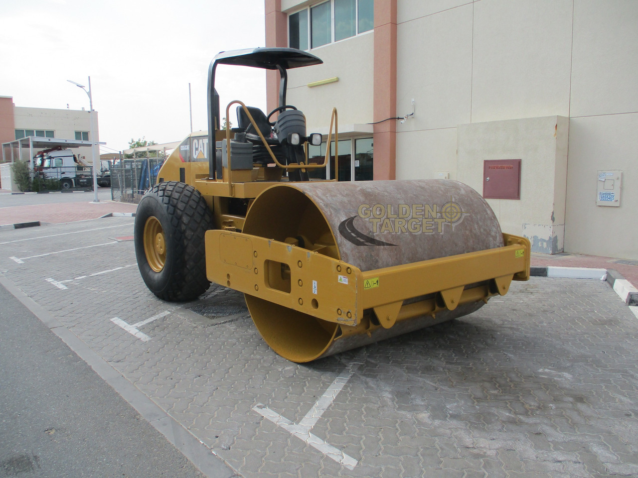 CATERPILLAR CS533E VIBRATORY ROLLER - Valjak za puteve: slika 1 CATERPILLAR CS533E VIBRATORY ROLLER - Valjak za puteve: slika 1