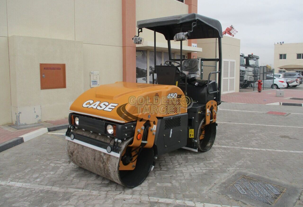 Case 450DX Roller - Valjak za puteve: slika 2 Case 450DX Roller - Valjak za puteve: slika 2