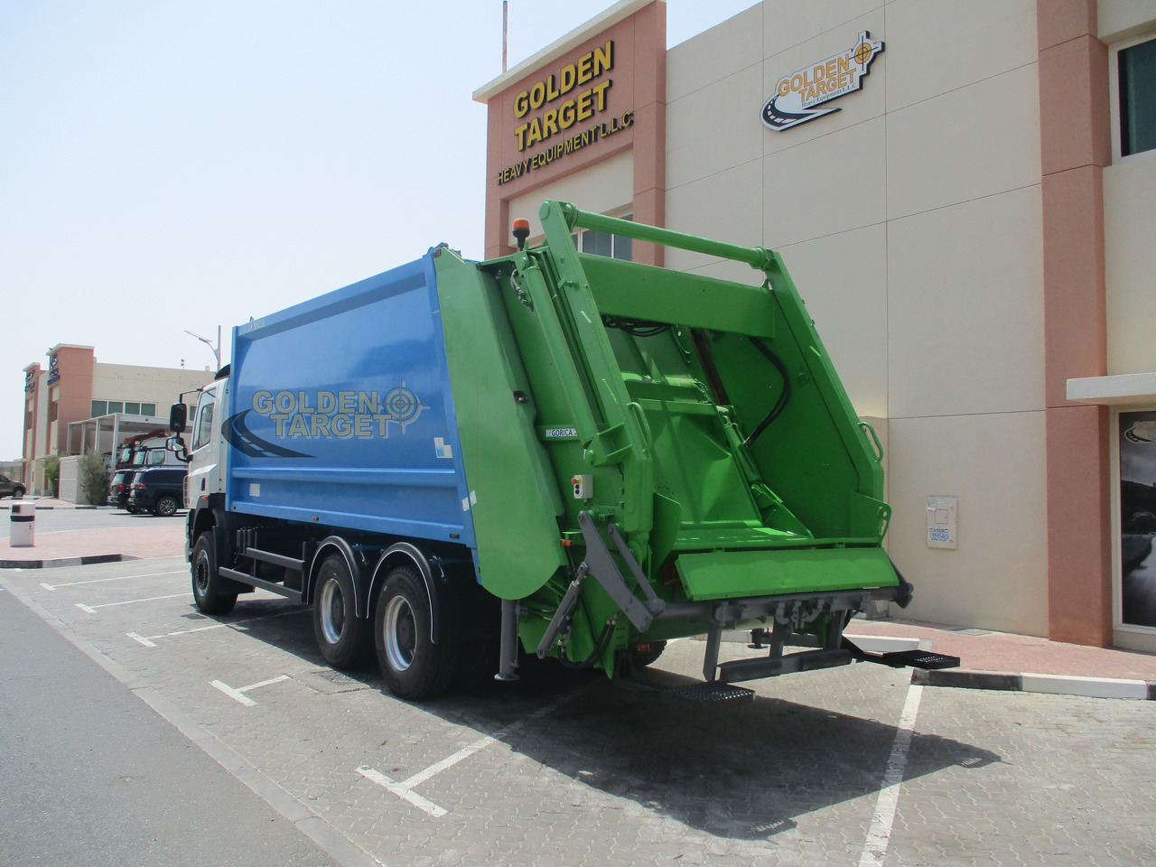 DAF CF 85.410 6x4 Garbage Truck - Kamion za smeće: slika 4 DAF CF 85.410 6x4 Garbage Truck - Kamion za smeće: slika 4