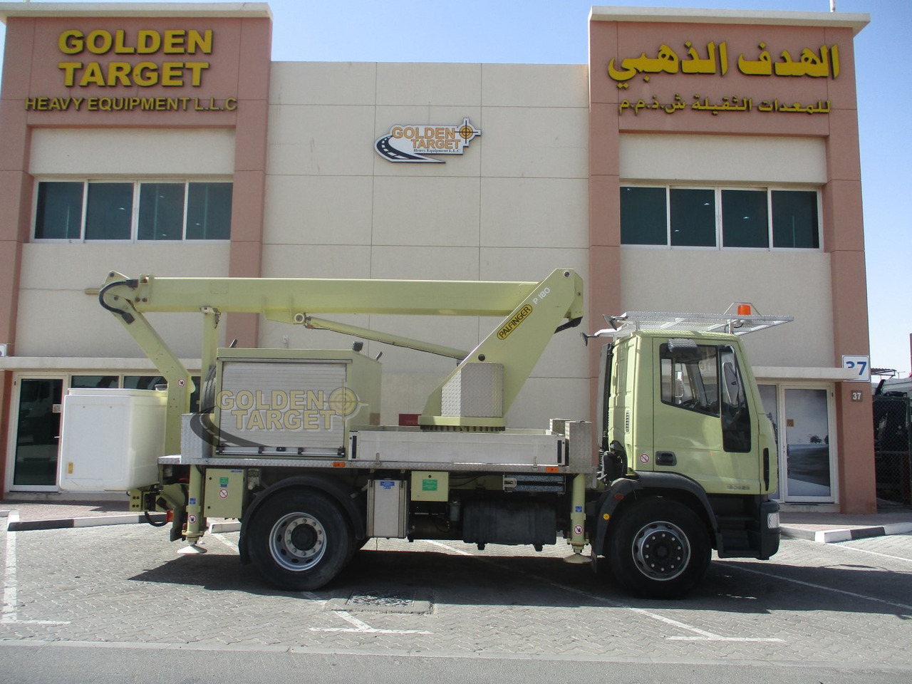Iveco EURO CARGO 180E28 4x2 PALFINGER P180 Manlift - Vazdušna platforma montirana na kamion: slika 5 Iveco EURO CARGO 180E28 4x2 PALFINGER P180 Manlift - Vazdušna platforma montirana na kamion: slika 5