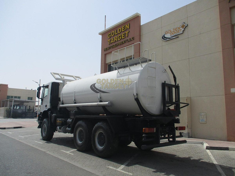 Iveco TRAKKER 380 - Kamion cisterna: slika 4 Iveco TRAKKER 380 - Kamion cisterna: slika 4