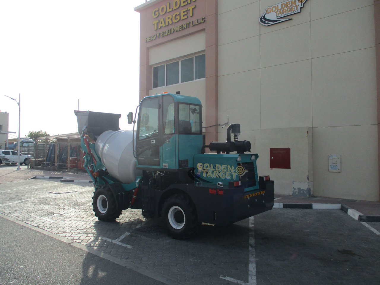 LGCM H15 Self Loading Mixer - Mikser za beton: slika 3 LGCM H15 Self Loading Mixer - Mikser za beton: slika 3