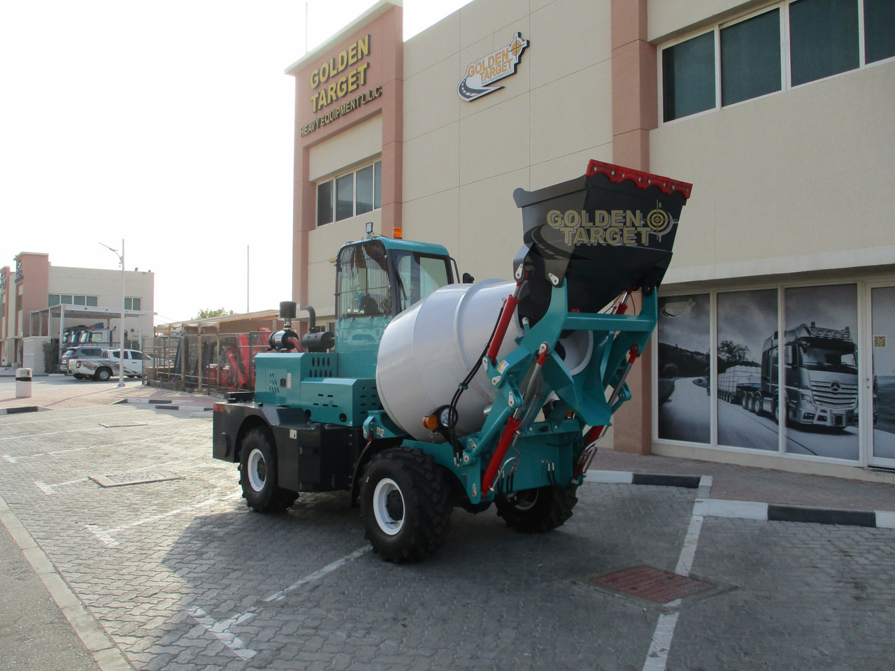 LGCM H15 Self Loading Mixer - Mikser za beton: slika 1 LGCM H15 Self Loading Mixer - Mikser za beton: slika 1