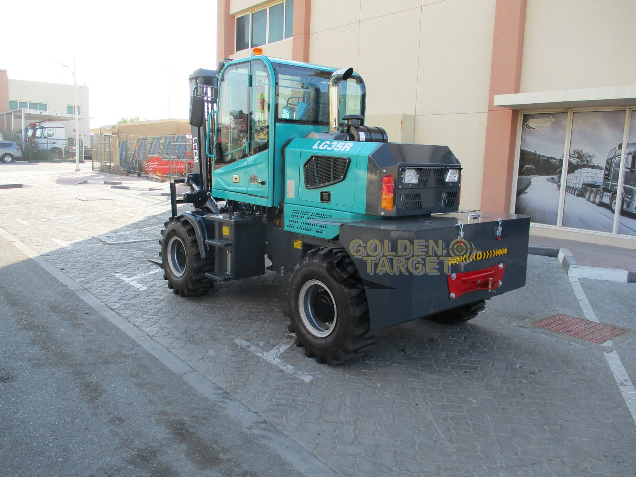 LGCM LG35R Rough Terrain Forklift - Dizel viljuškar: slika 4 LGCM LG35R Rough Terrain Forklift - Dizel viljuškar: slika 4