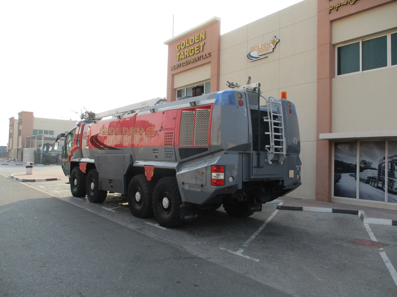 MAN FLF PANTHER 8x8 Airport Fire Truck - Vatrogasni kamion: slika 4 MAN FLF PANTHER 8x8 Airport Fire Truck - Vatrogasni kamion: slika 4