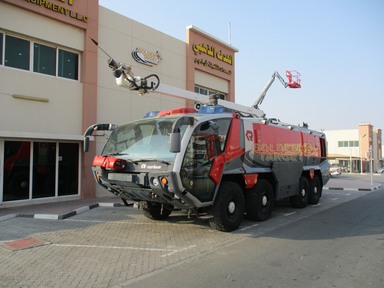 MAN FLF PANTHER 8x8 Airport Fire Truck - Vatrogasni kamion: slika 2 MAN FLF PANTHER 8x8 Airport Fire Truck - Vatrogasni kamion: slika 2