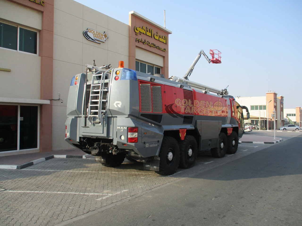 MAN FLF PANTHER 8x8 Airport Fire Truck - Vatrogasni kamion: slika 3 MAN FLF PANTHER 8x8 Airport Fire Truck - Vatrogasni kamion: slika 3