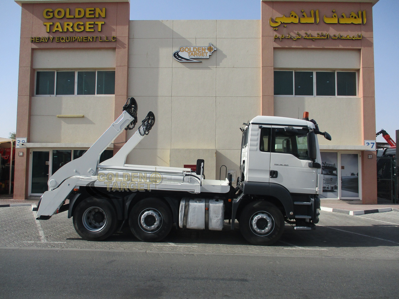 MAN TGS 26.360 6x2 Skip Loader - Kamion za utovaranje kontejnera: slika 5 MAN TGS 26.360 6x2 Skip Loader - Kamion za utovaranje kontejnera: slika 5