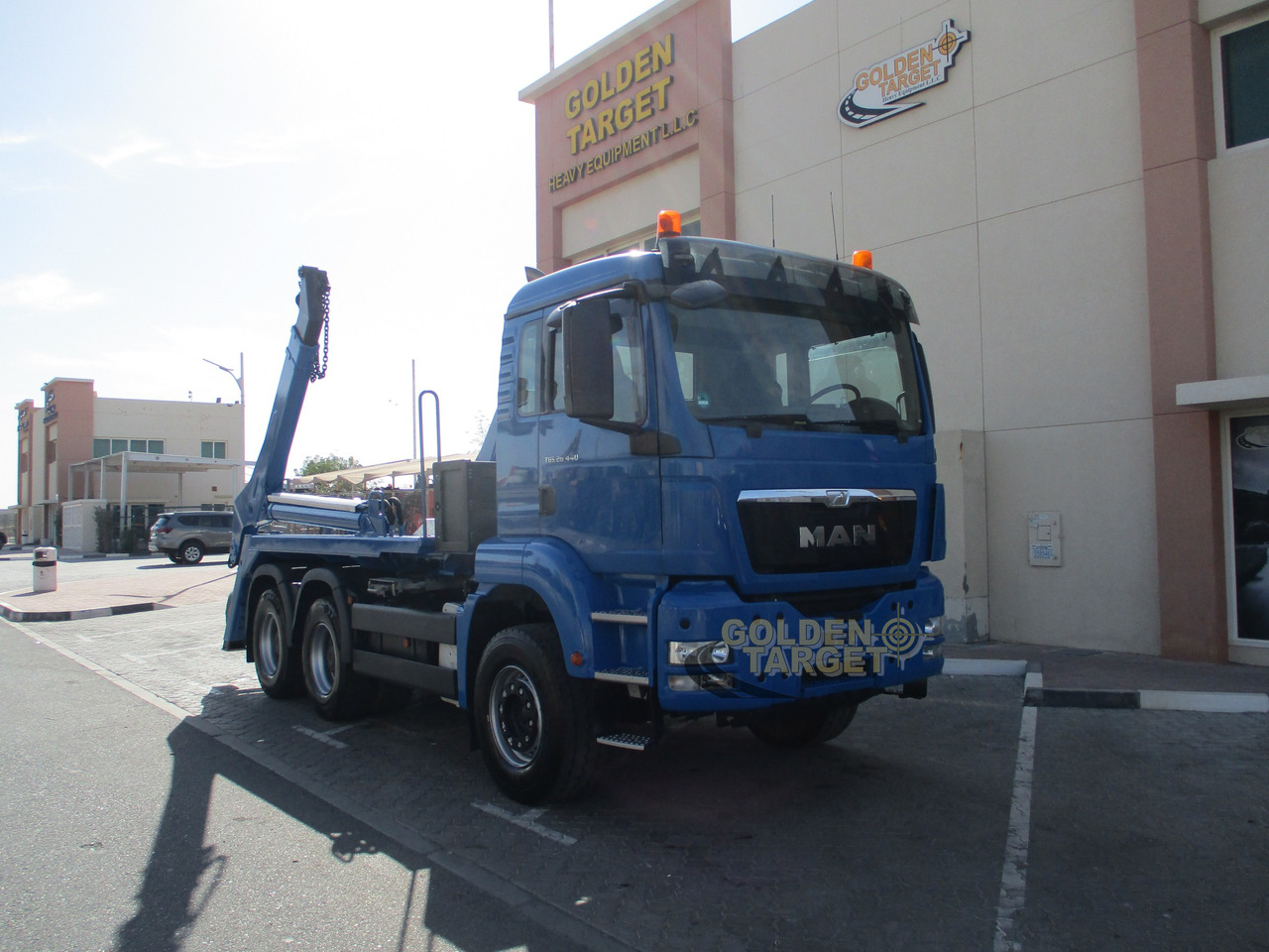 MAN TGS 26.440 6x4 Skip Loader - Kamion za utovaranje kontejnera: slika 1 MAN TGS 26.440 6x4 Skip Loader - Kamion za utovaranje kontejnera: slika 1