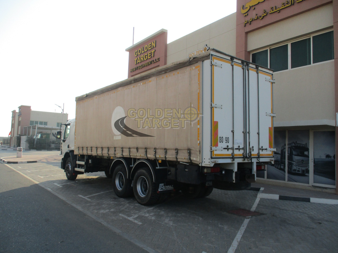 Renault KERAX 380 Curtainsider Truck - Kamion sa ceradom: slika 4 Renault KERAX 380 Curtainsider Truck - Kamion sa ceradom: slika 4