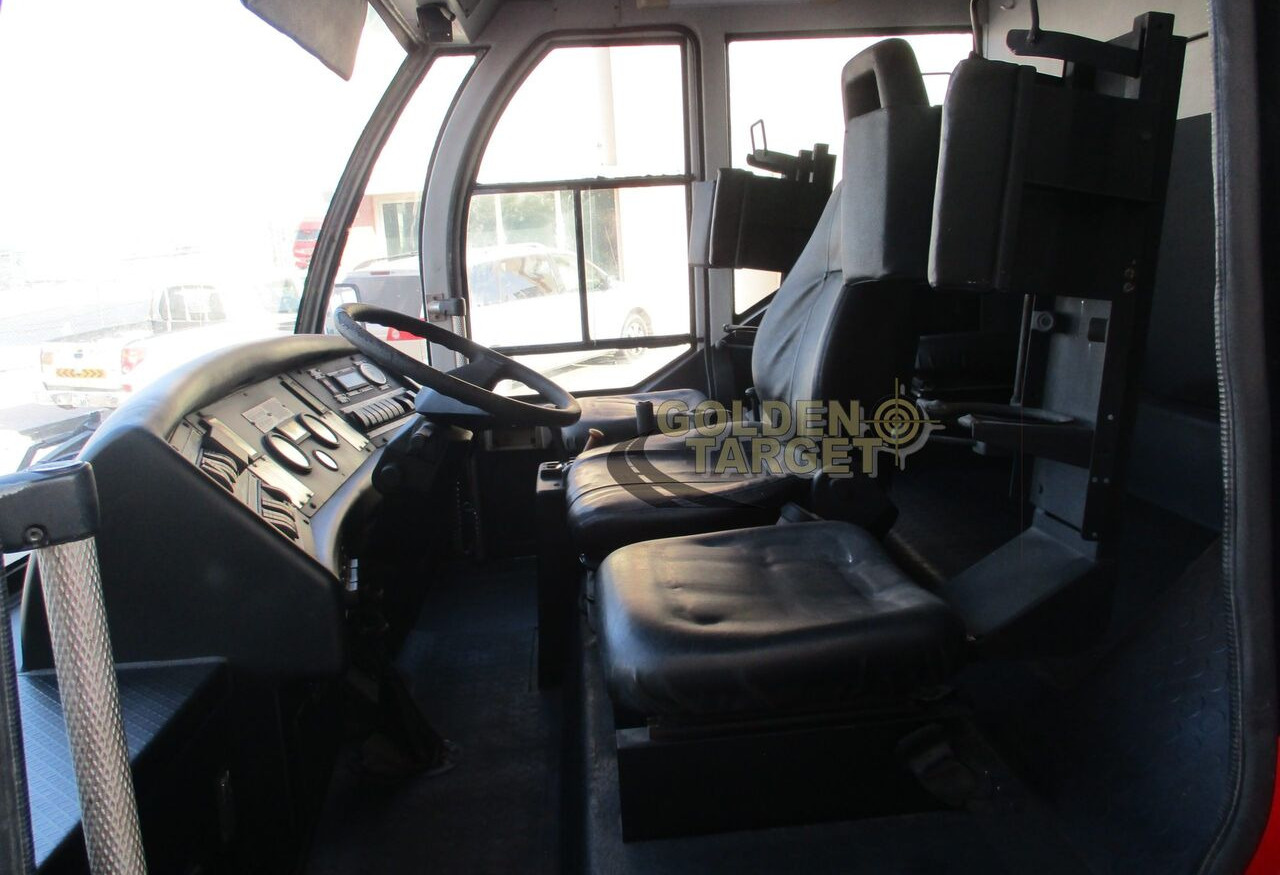 Reynold Boughton Barracuda 4x4 Airport Fire Truck Reynold Boughton Barracuda 4x4 Airport Fire Truck: slika 17