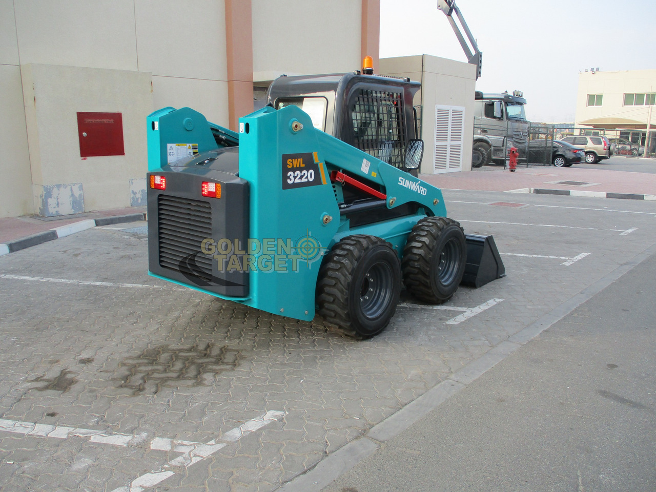 SUNWARD SWL3220 Skid Steer - Mini utovarivač: slika 3 SUNWARD SWL3220 Skid Steer - Mini utovarivač: slika 3