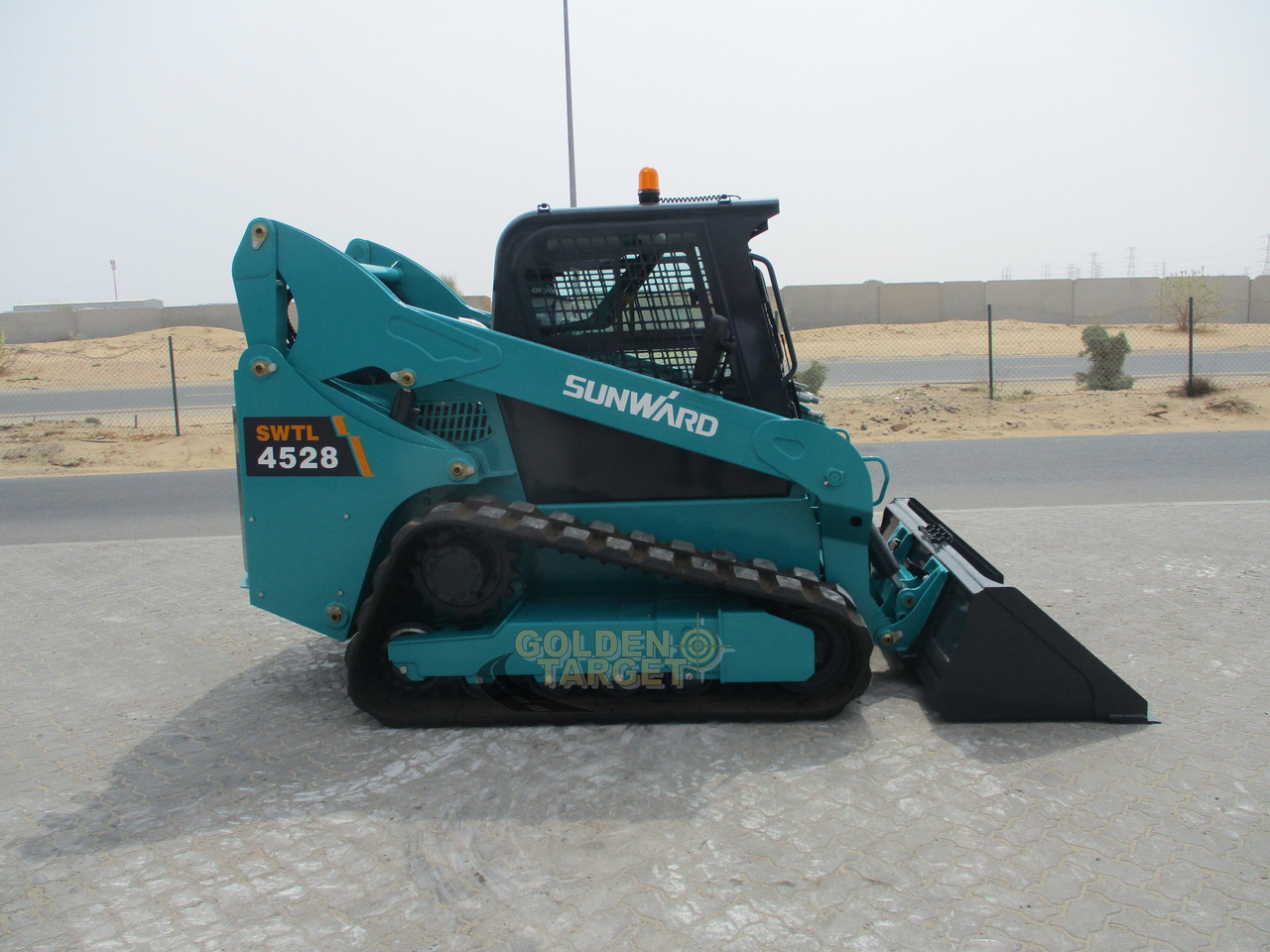 SUNWARD SWTL4528 Skid Steer - Mini utovarivač: slika 5 SUNWARD SWTL4528 Skid Steer - Mini utovarivač: slika 5