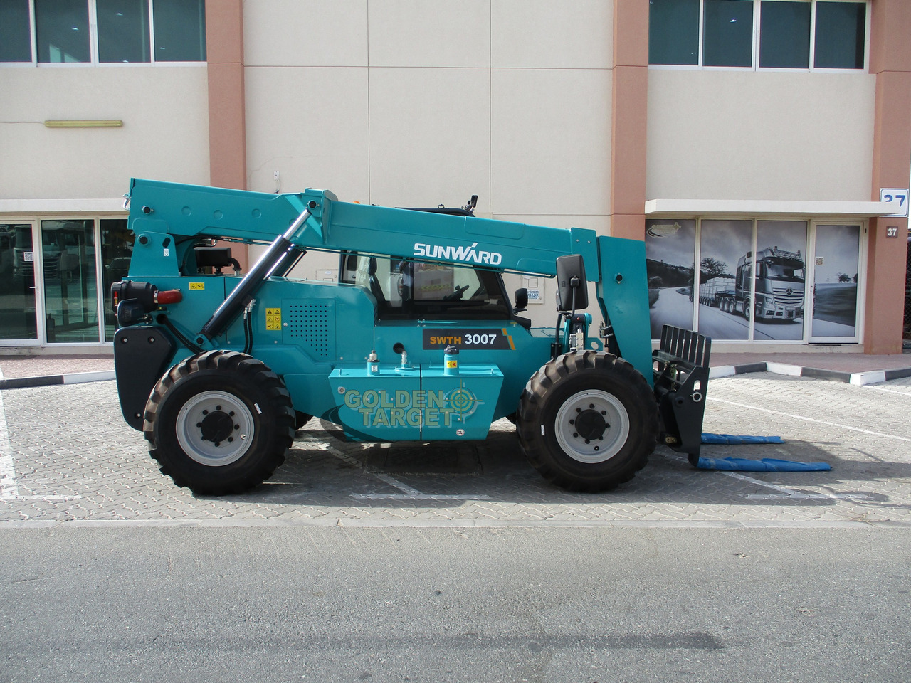 Sunward SWTH3007 4×4 Telehandler - Teleskopski upravljač: slika 5 Sunward SWTH3007 4×4 Telehandler - Teleskopski upravljač: slika 5