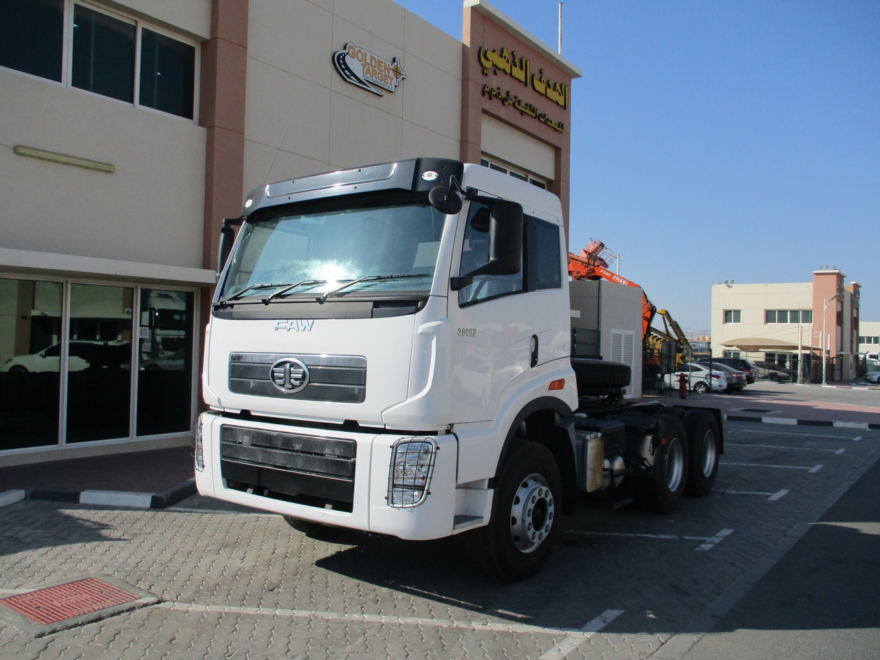 FAW 4181P2K15 6x4 Head Truck - Tegljač: slika 2 FAW 4181P2K15 6x4 Head Truck - Tegljač: slika 2