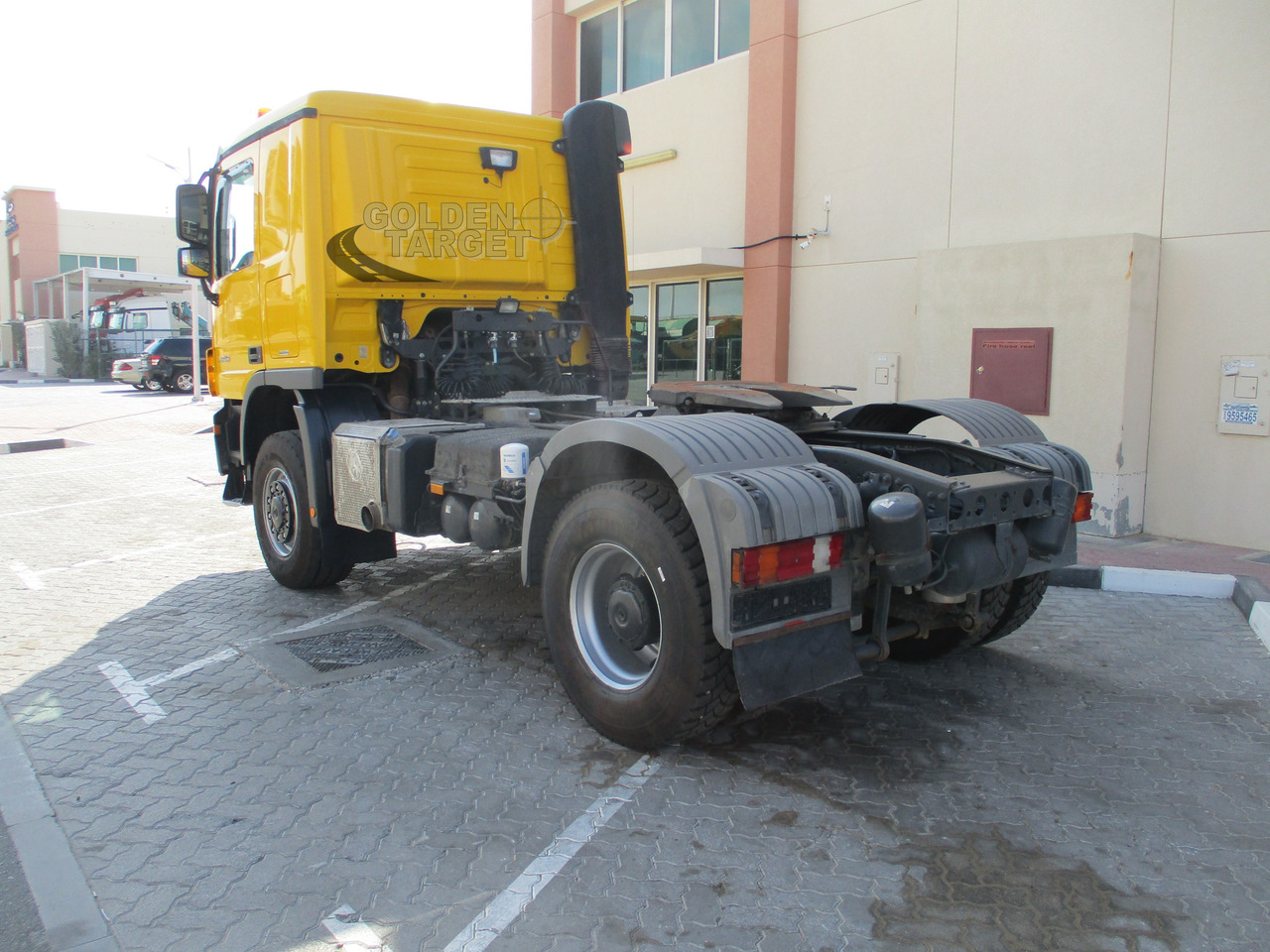 MERCEDES-BENZ Actros 2048 4x4 Head Truck - Tegljač: slika 4 MERCEDES-BENZ Actros 2048 4x4 Head Truck - Tegljač: slika 4