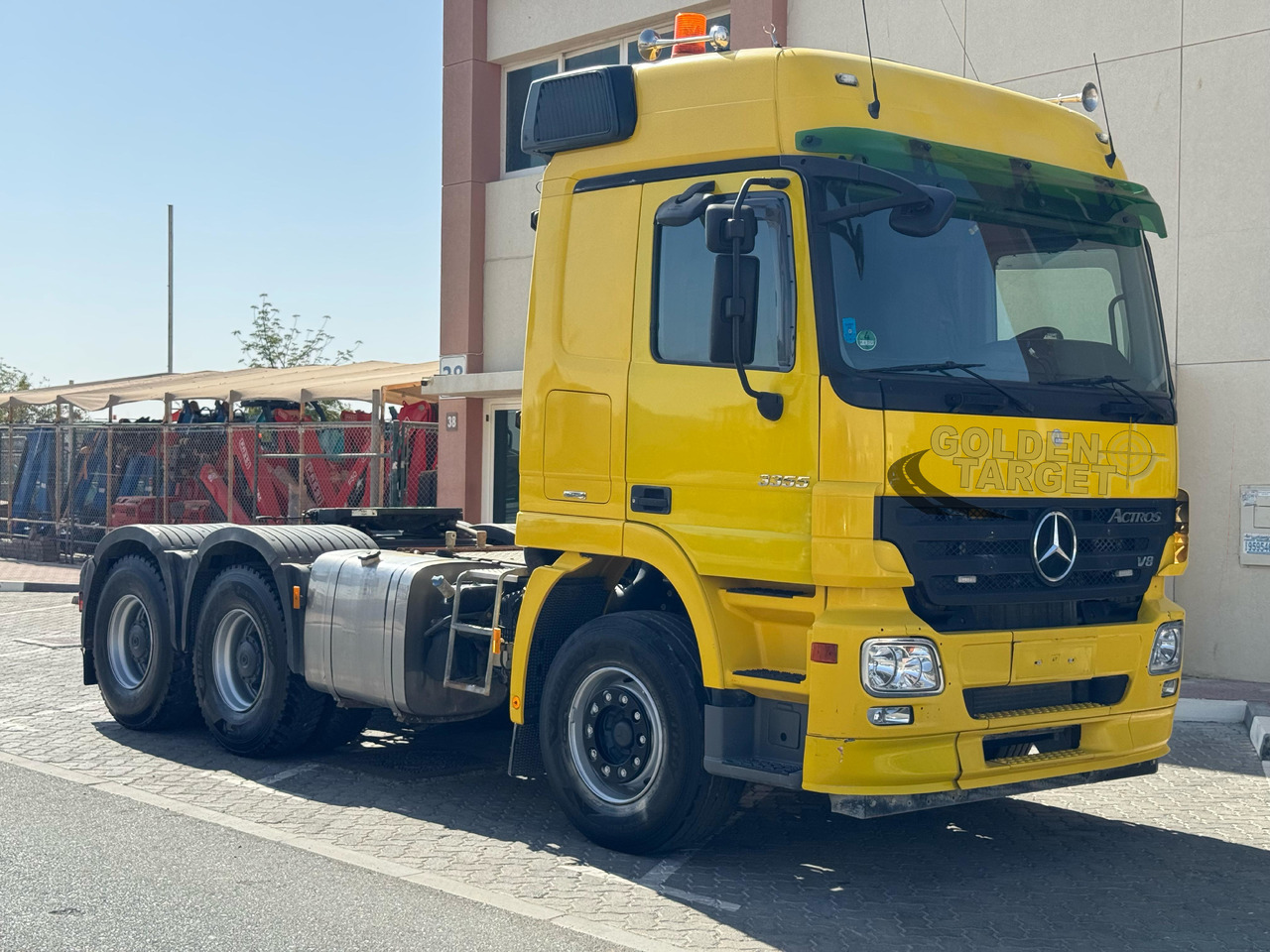 Mercedes Benz ACTROS 3355 6x4 Head Truck - Tegljač: slika 1 Mercedes Benz ACTROS 3355 6x4 Head Truck - Tegljač: slika 1
