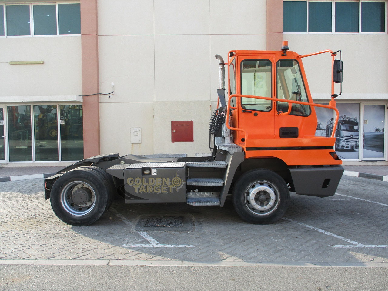 Terberg YT222 4x2 Terminal Truck - Terminalni traktor: slika 5 Terberg YT222 4x2 Terminal Truck - Terminalni traktor: slika 5