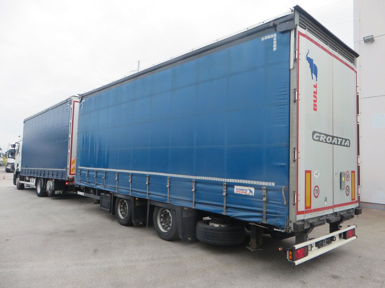 Renault T480 SC 6x2 Tandem jumbo 116m3 - Kamion sa ceradom: slika 4 Renault T480 SC 6x2 Tandem jumbo 116m3 - Kamion sa ceradom: slika 4