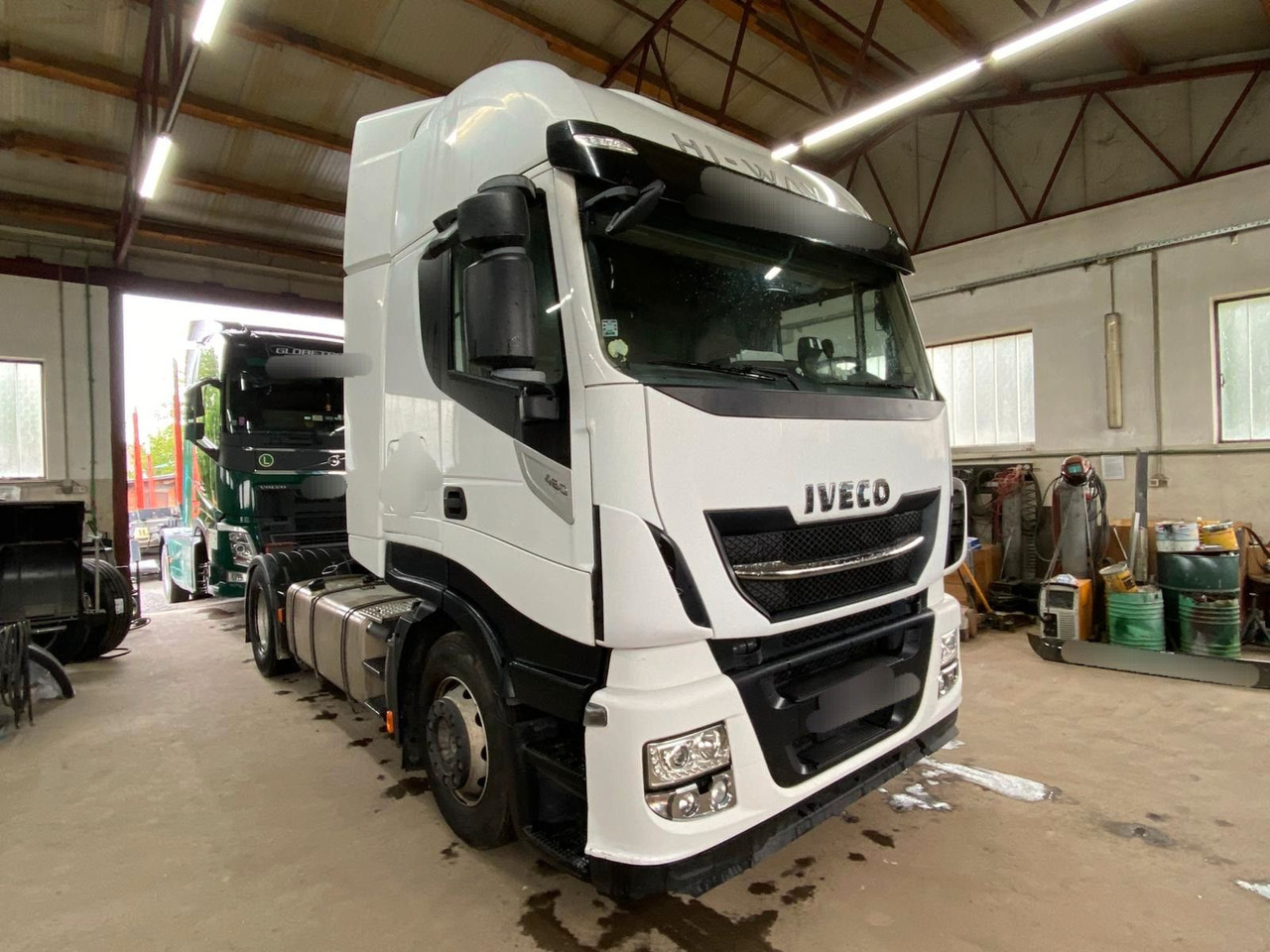 Iveco Stralis 460 Hi-Way 4x2Tractor -Tipper hydraulic - Tegljač: slika 2 Iveco Stralis 460 Hi-Way 4x2Tractor -Tipper hydraulic - Tegljač: slika 2