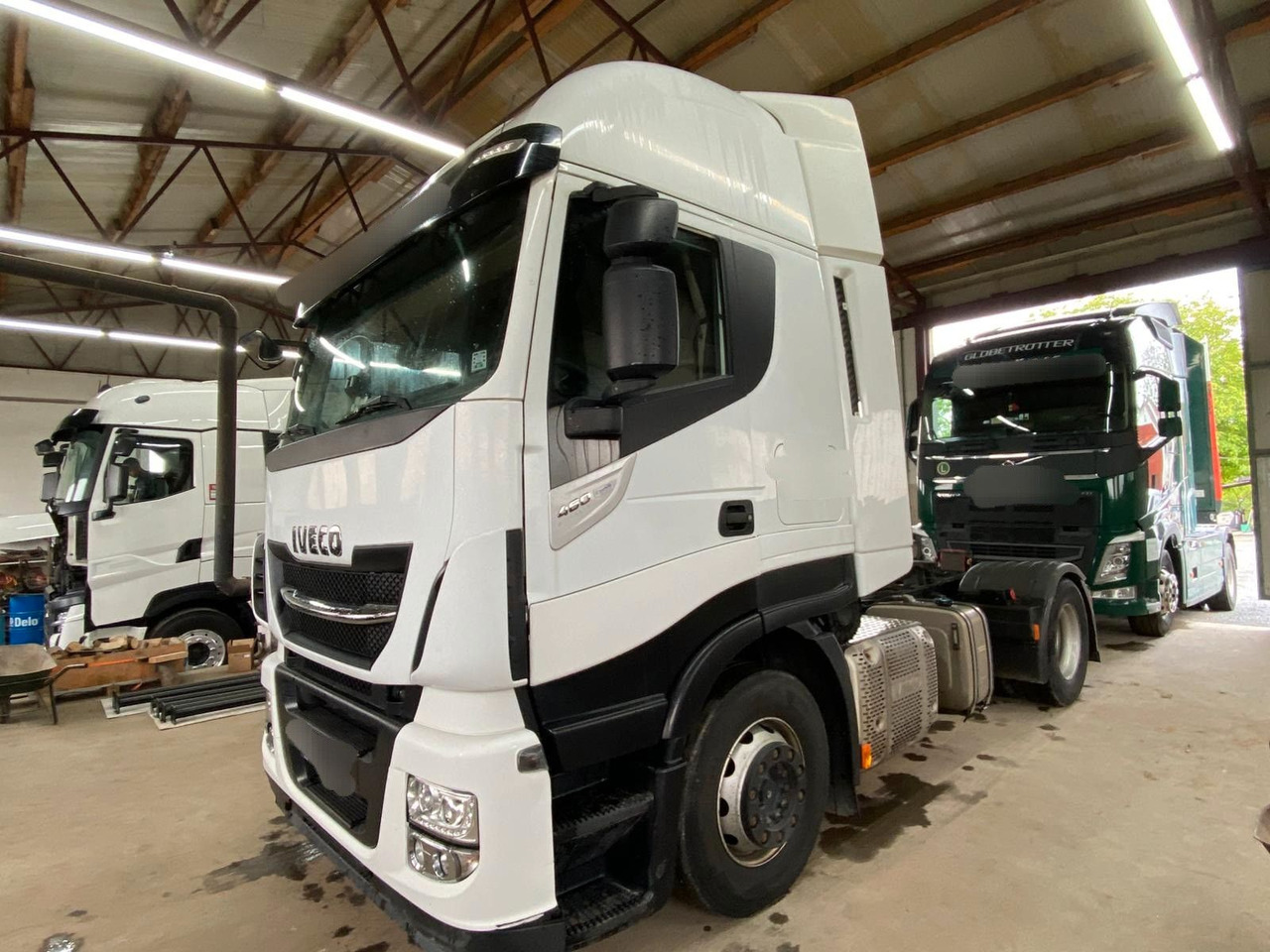 Iveco Stralis 460 Hi-Way 4x2Tractor -Tipper hydraulic - Tegljač: slika 3 Iveco Stralis 460 Hi-Way 4x2Tractor -Tipper hydraulic - Tegljač: slika 3