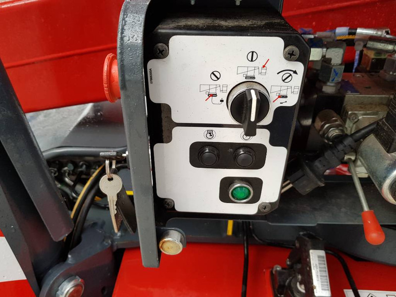 Hinowa Lightlift 17.75 III S - Zglobna platforma: slika 5 Hinowa Lightlift 17.75 III S - Zglobna platforma: slika 5