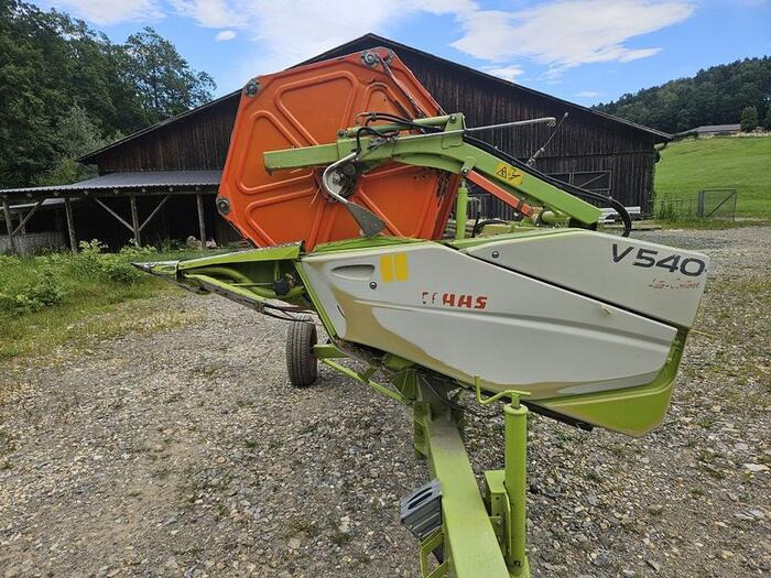 Claas V540 Vario - Prednji deo kombajna: slika 2 Claas V540 Vario - Prednji deo kombajna: slika 2