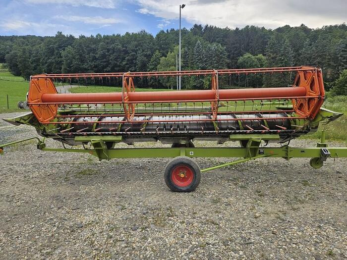 Claas V540 Vario - Prednji deo kombajna: slika 4 Claas V540 Vario - Prednji deo kombajna: slika 4