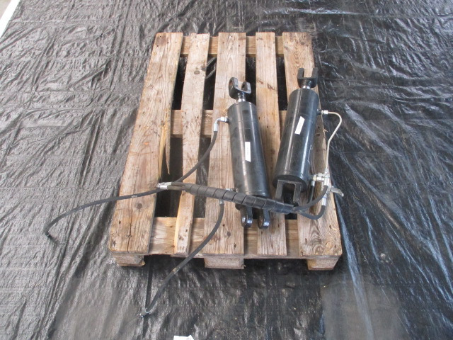 New Holland 84408341 Hydraulikzylinder - Dodatak za Traktor: slika 1 New Holland 84408341 Hydraulikzylinder - Dodatak za Traktor: slika 1