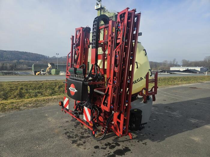 Hardi MEGA 1200 - Prskalica montirana na traktor: slika 3 Hardi MEGA 1200 - Prskalica montirana na traktor: slika 3