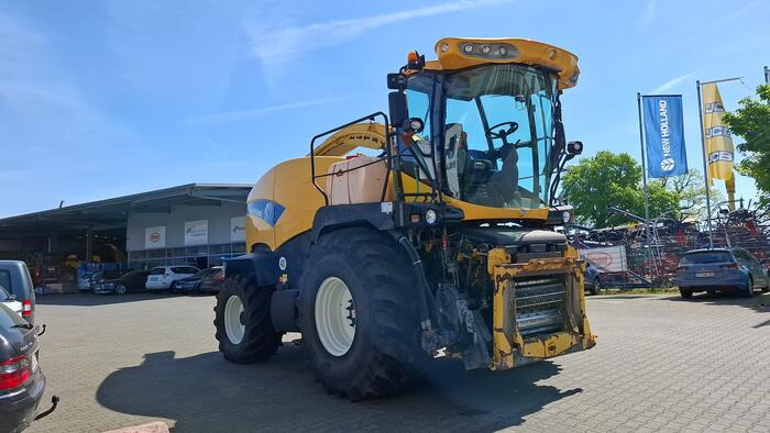 New Holland FR 9060 - Kombajn za stočnu hranu: slika 3 New Holland FR 9060 - Kombajn za stočnu hranu: slika 3