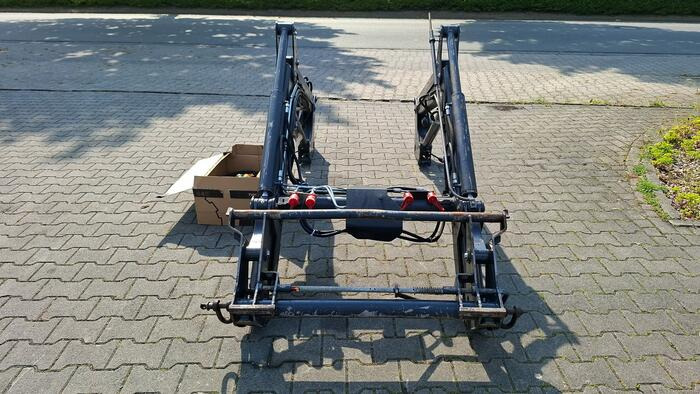 Stoll ClassicLine CL755 + Solid 35-18 P "2 Lader / 2 Loader" - Prednji utovarivač za traktor: slika 1 Stoll ClassicLine CL755 + Solid 35-18 P "2 Lader / 2 Loader" - Prednji utovarivač za traktor: slika 1