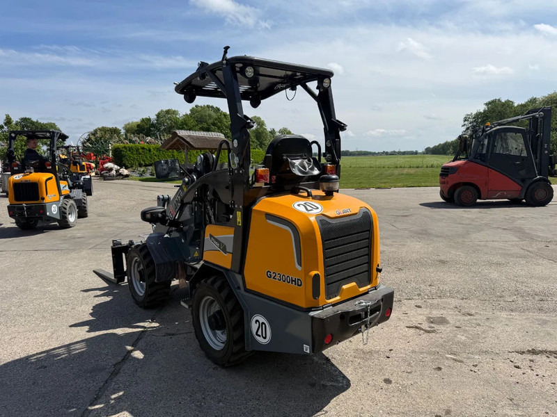Giant 2300 HD NIEUW Shovel! Giant Kubota - Utovarivač točkaš: slika 2 Giant 2300 HD NIEUW Shovel! Giant Kubota - Utovarivač točkaš: slika 2