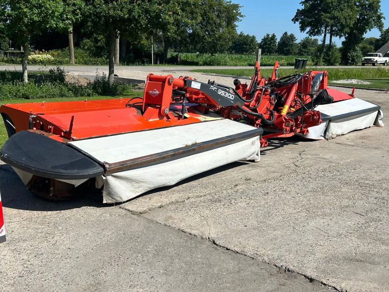 Kuhn FC 9530 D Lift control Kneuzer triple maaier - Kosačica: slika 1 Kuhn FC 9530 D Lift control Kneuzer triple maaier - Kosačica: slika 1