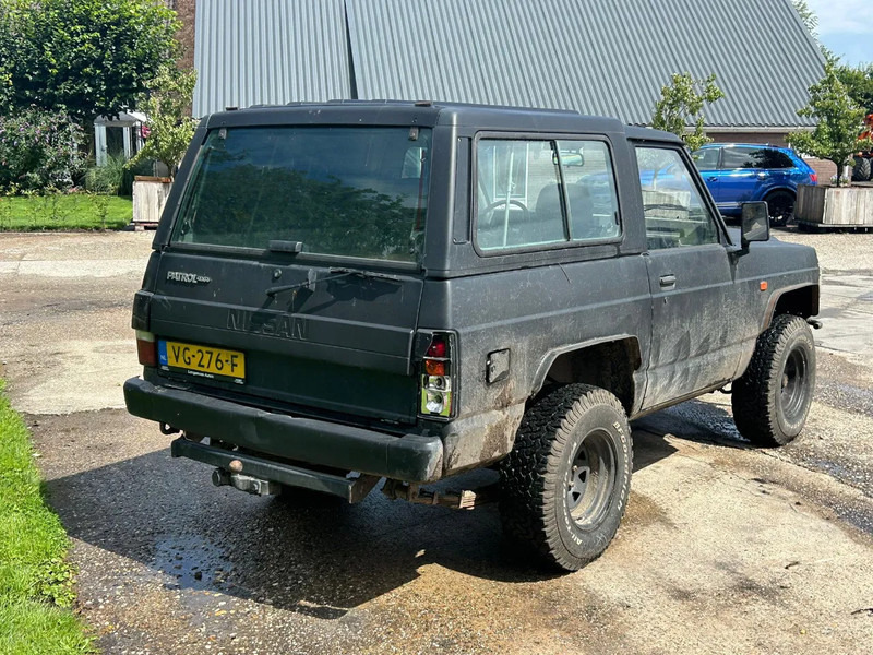 Nissan Patrol Patrol R 2.8 Turbo Diesel GRIJS KENTEKEN YOUNG TIMER - Automobil: slika 4 Nissan Patrol Patrol R 2.8 Turbo Diesel GRIJS KENTEKEN YOUNG TIMER - Automobil: slika 4