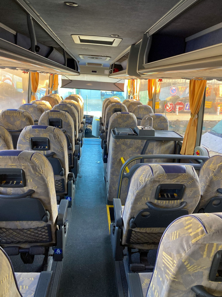 VANHOOL T911 2008 - Prigradski autobus: slika 4 VANHOOL T911 2008 - Prigradski autobus: slika 4