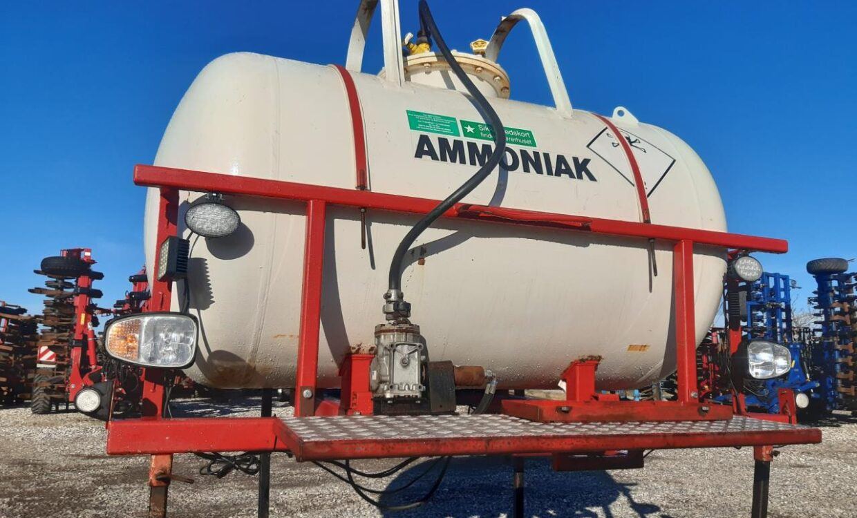 Agrodan Ammoniaktank 1200 kg - Oprema za đubrenje, Rezervoar za skladištenje: slika 1 Agrodan Ammoniaktank 1200 kg - Oprema za đubrenje, Rezervoar za skladištenje: slika 1