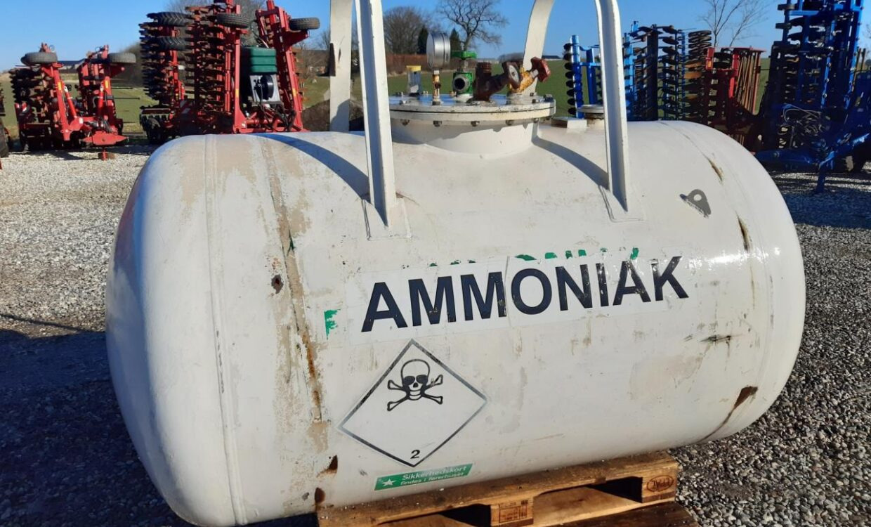 Agrodan Ammoniaktank 1200 kg - Oprema za đubrenje, Rezervoar za skladištenje: slika 2 Agrodan Ammoniaktank 1200 kg - Oprema za đubrenje, Rezervoar za skladištenje: slika 2