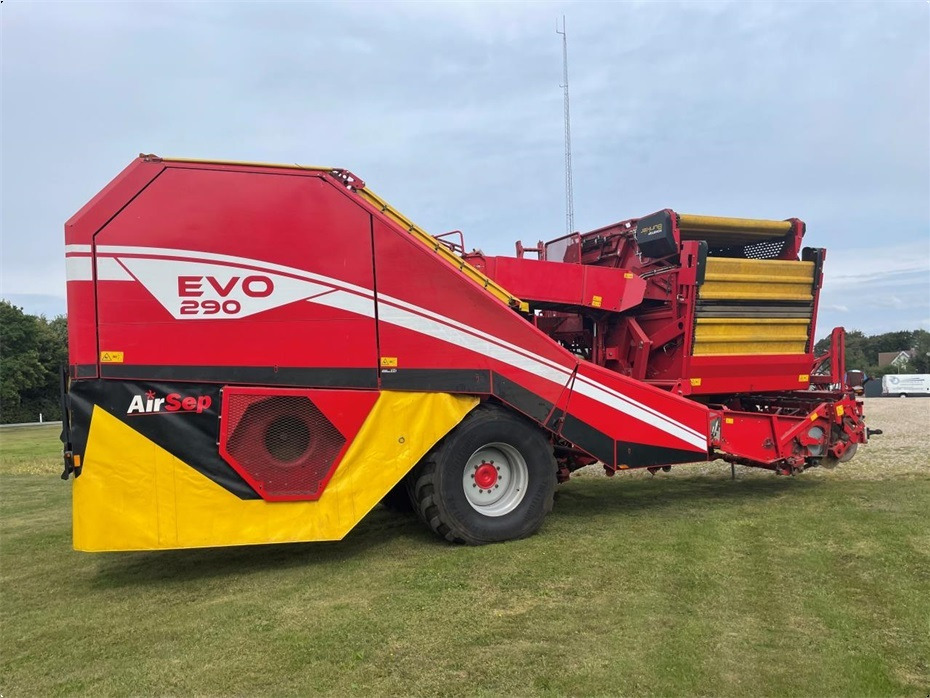 Grimme
EVO 290 AirSep - Kombajn za krompir: slika 1 Grimme
EVO 290 AirSep - Kombajn za krompir: slika 1