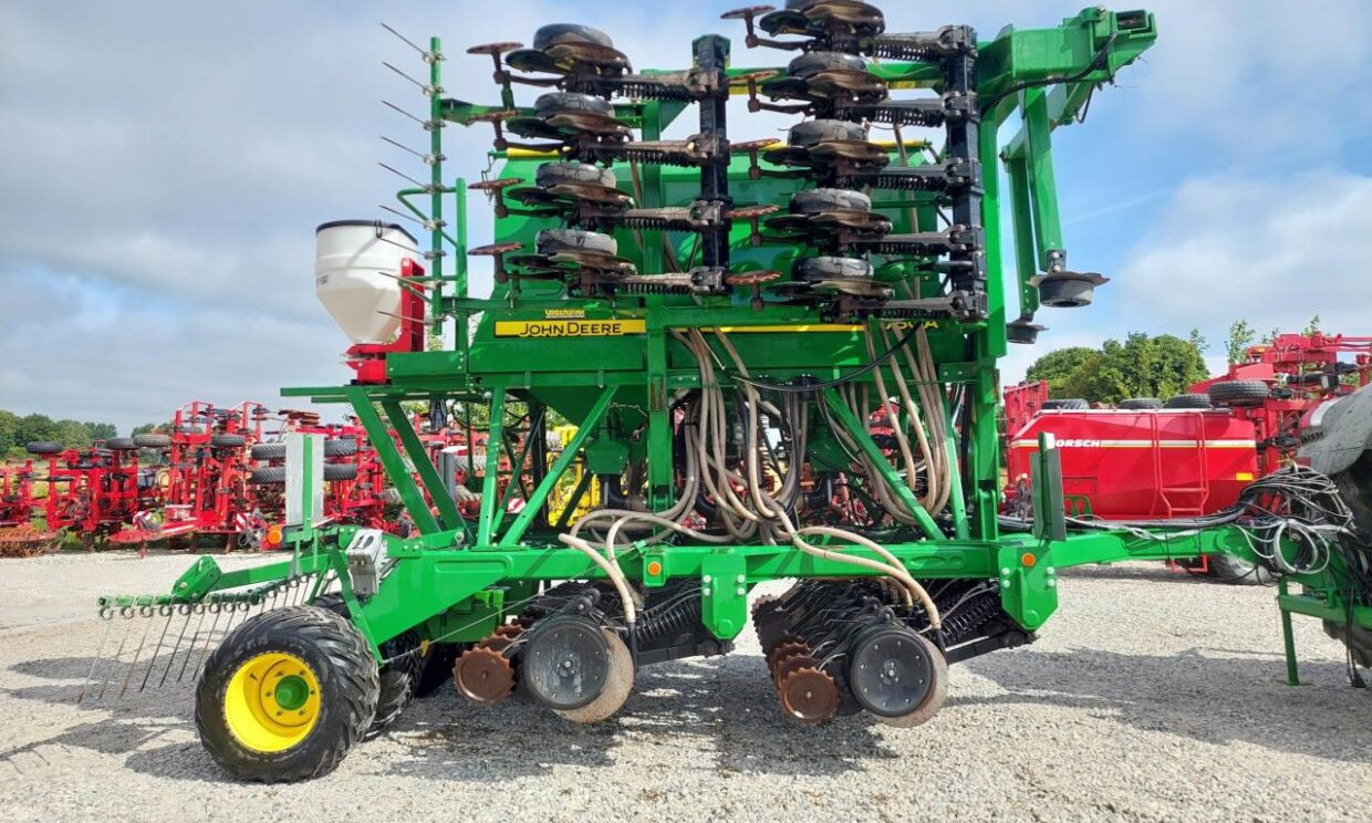 John Deere 750 A - Sejalica: slika 1 John Deere 750 A - Sejalica: slika 1