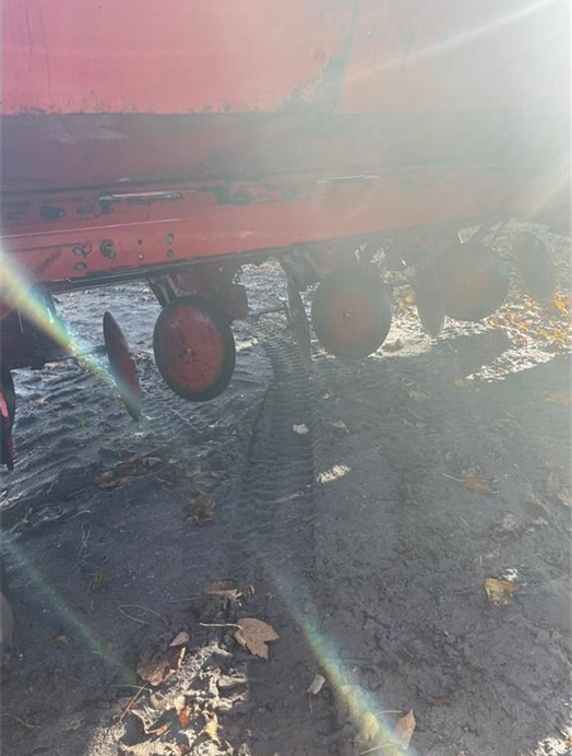 Kverneland UN 3200 - Sadilica za krompir: slika 4 Kverneland UN 3200 - Sadilica za krompir: slika 4