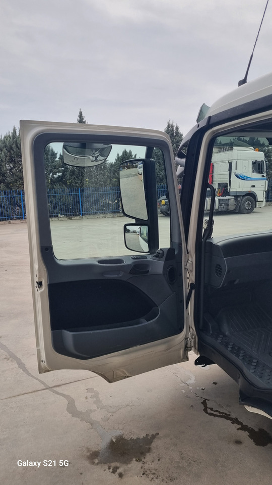 MERCEDES ACTROS  MP3  EURO 5 - Kabina: slika 5 MERCEDES ACTROS  MP3  EURO 5 - Kabina: slika 5