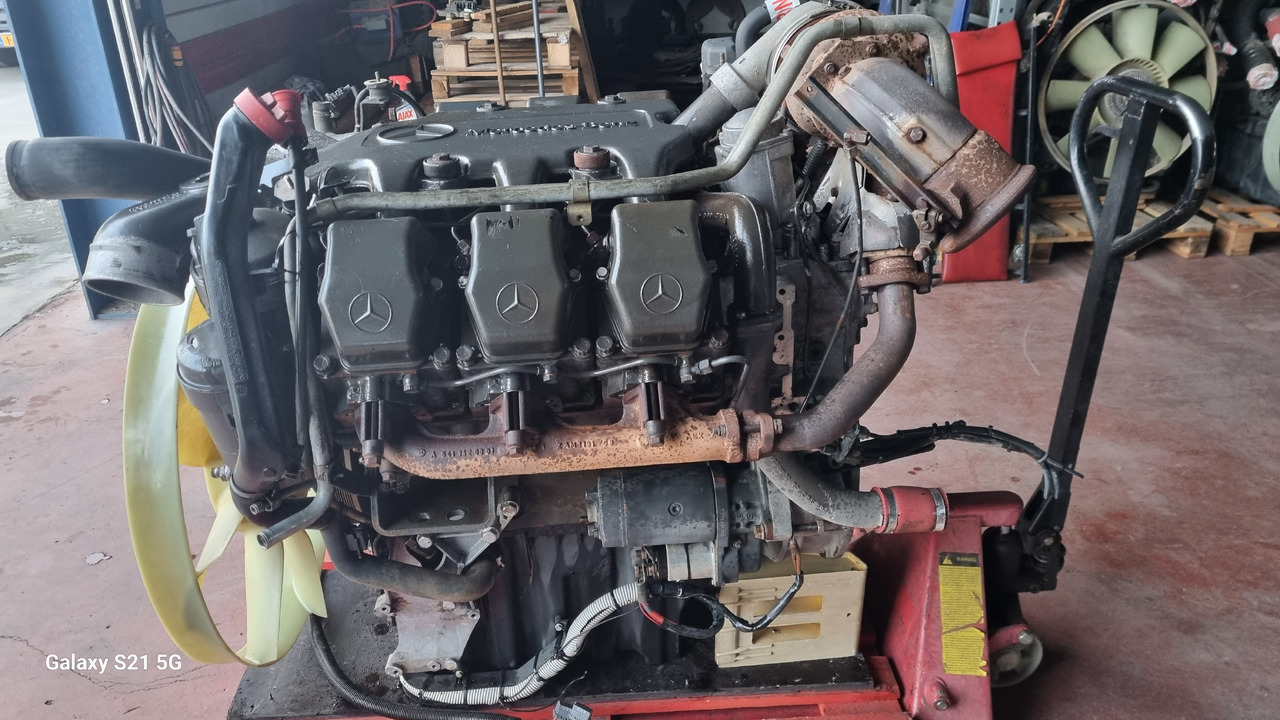 Motor MERCEDES ACTROS OM 501 LA: slika 6