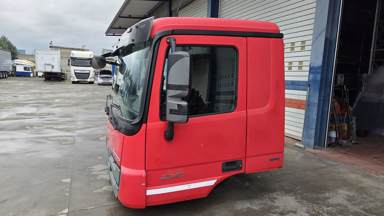 MERCEDES-BENZ CABIN ACTROS MP3 MEDIUM - Kabina za Kamion: slika 1 MERCEDES-BENZ CABIN ACTROS MP3 MEDIUM - Kabina za Kamion: slika 1