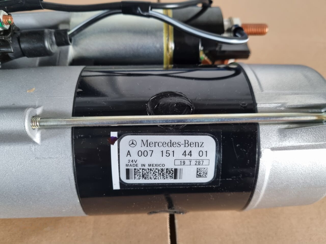 Mercedes-Benz ACTROS MP2 -MP3-MP4 A 0071514401 Mercedes-Benz ACTROS MB3 - Elektropokretač za Kamion: slika 1 Mercedes-Benz ACTROS MP2 -MP3-MP4 A 0071514401 Mercedes-Benz ACTROS MB3 - Elektropokretač za Kamion: slika 1