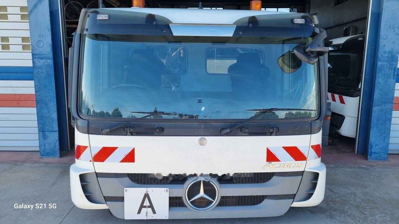 Mercedes-Benz CAB ACTROS SHORT EURO 5 A 9416002005   Mercedes-Benz MP3 ACTROS - Kabina za Kamion: slika 3 Mercedes-Benz CAB ACTROS SHORT EURO 5 A 9416002005   Mercedes-Benz MP3 ACTROS - Kabina za Kamion: slika 3